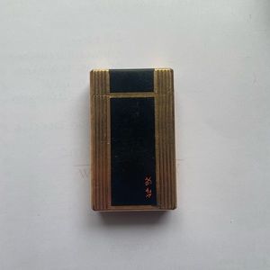 Dupont lighter gold with black Chinese lacquer vintage unique